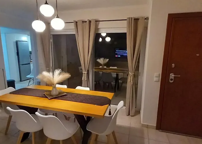 Rania's House Apartamento Égio